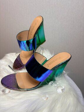 ShoeDazzle Trixee Clear/Iridescent Wedges, Size 8.5, Never Worn